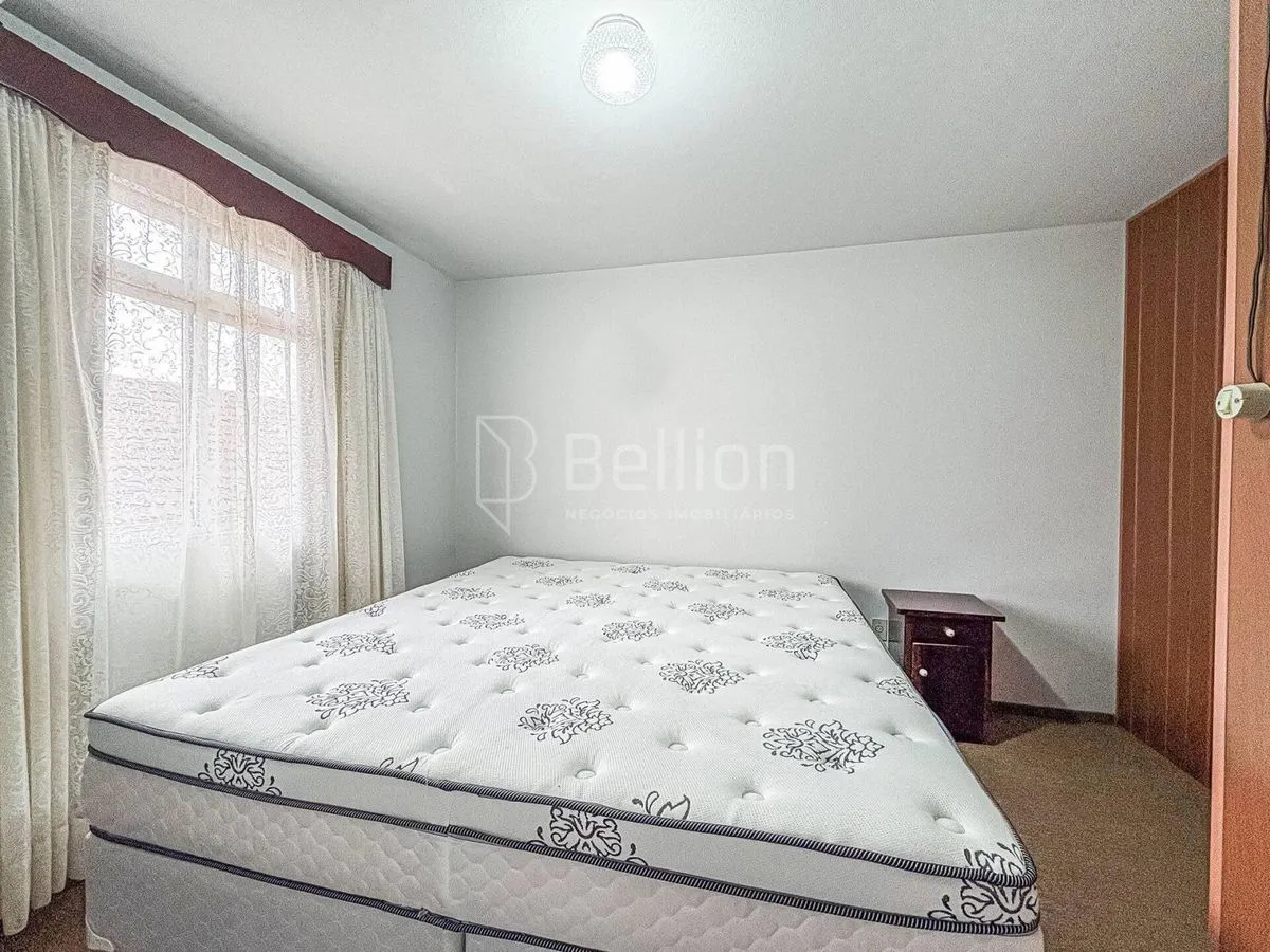 Imagem Casa com amplo terreno e potencial residencial/comercial no Centro de Rio dos Cedros