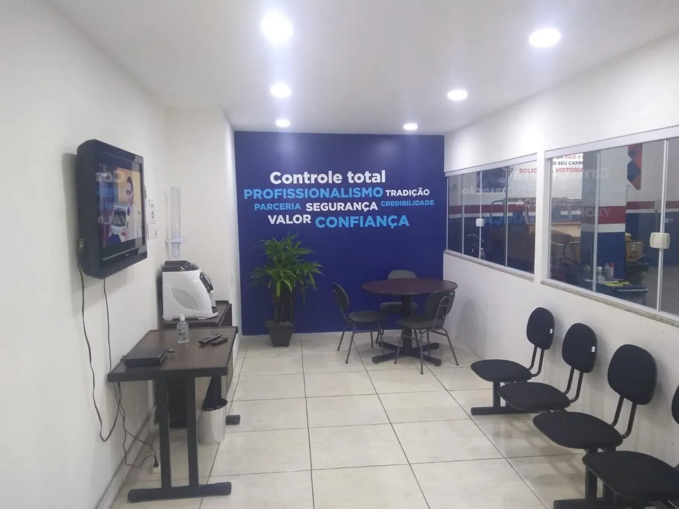 Imagem Comercial para Venda em Petrópolis / RJ no bairro Bingen