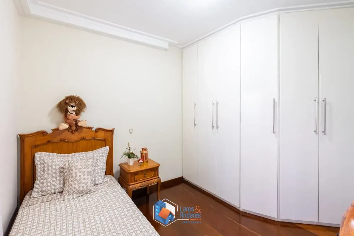 Imagem Apartamento para venda em Moema com 3 quartos, sendo 1 suíte, 120m²