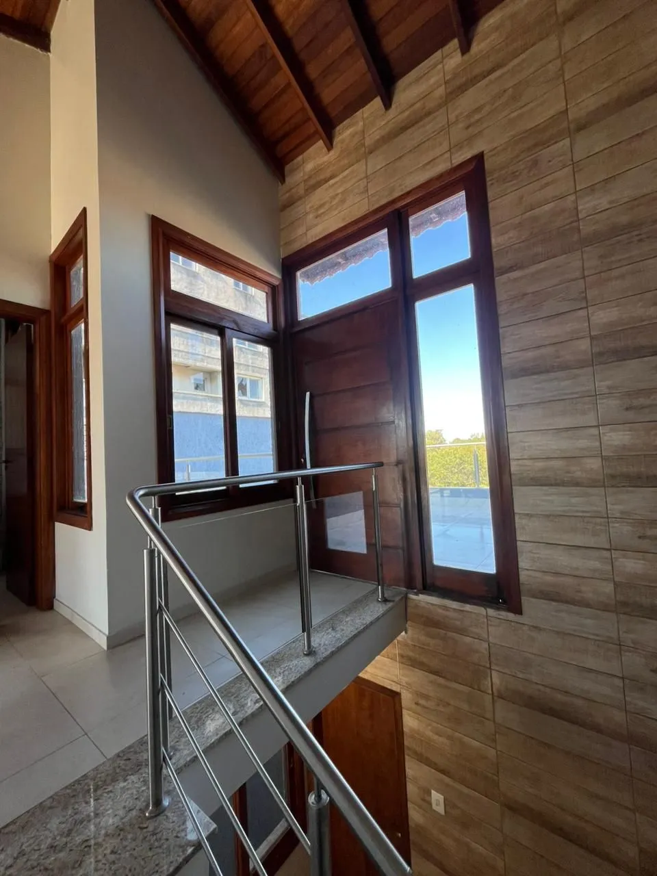 Imagem Sobrado triplex com piscina no Loteamento Nova Ipanema