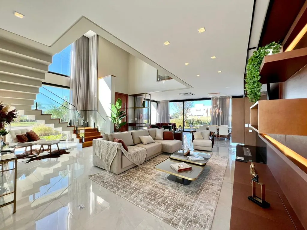 Imagem Casa em Condominio 5 Dormitórios - Bairro xangri-la