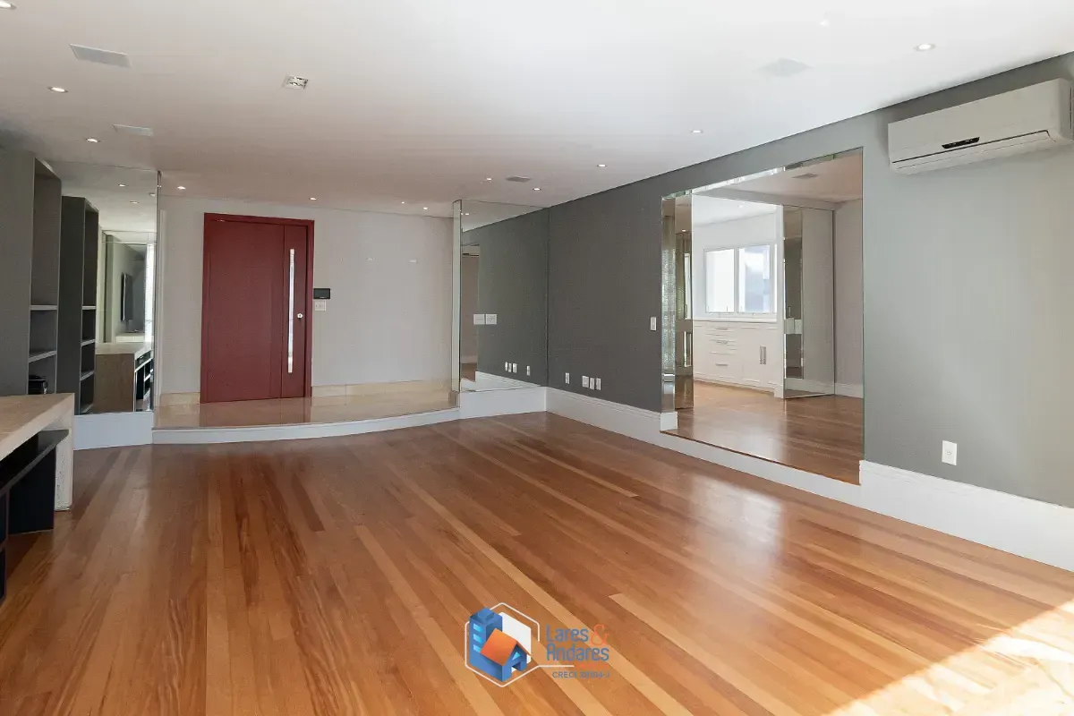 Foto do imóvel Apartamento para venda em Itaim Bibi com 3 quartos, sendo 3 suítes, 214m² em Rua Fernandes de Abreu