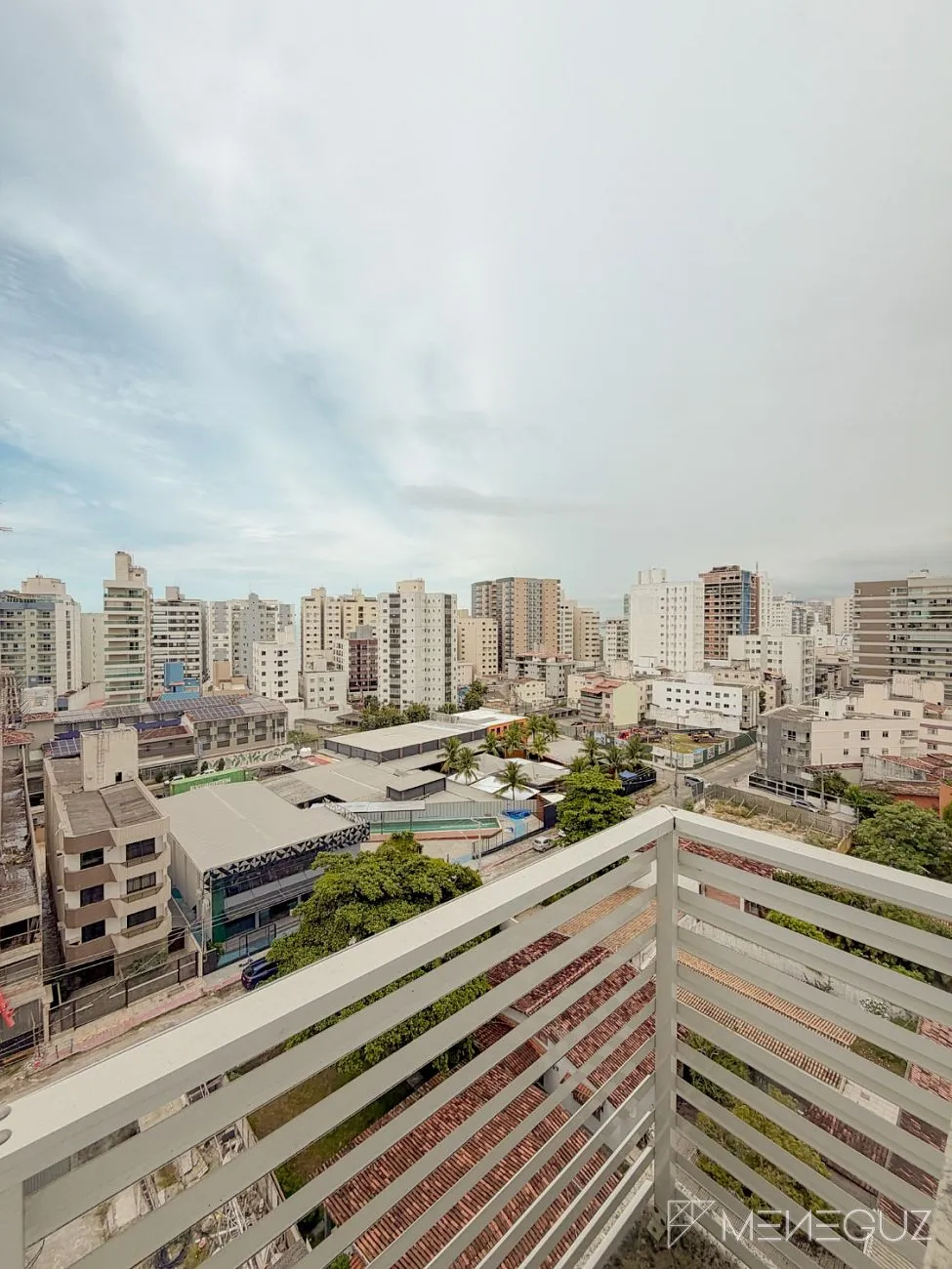 Imagem Apartamento quarto e sala a venda na Praia do Morro, em prédio novo, com lazer