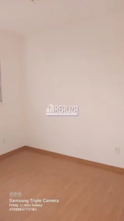 Imagem Apartamento de 2 dormitórios no Condomínio Residencial Turim, no bairro Recreio dos Bandeirantes, Uberaba: Oportunidade imperdível!