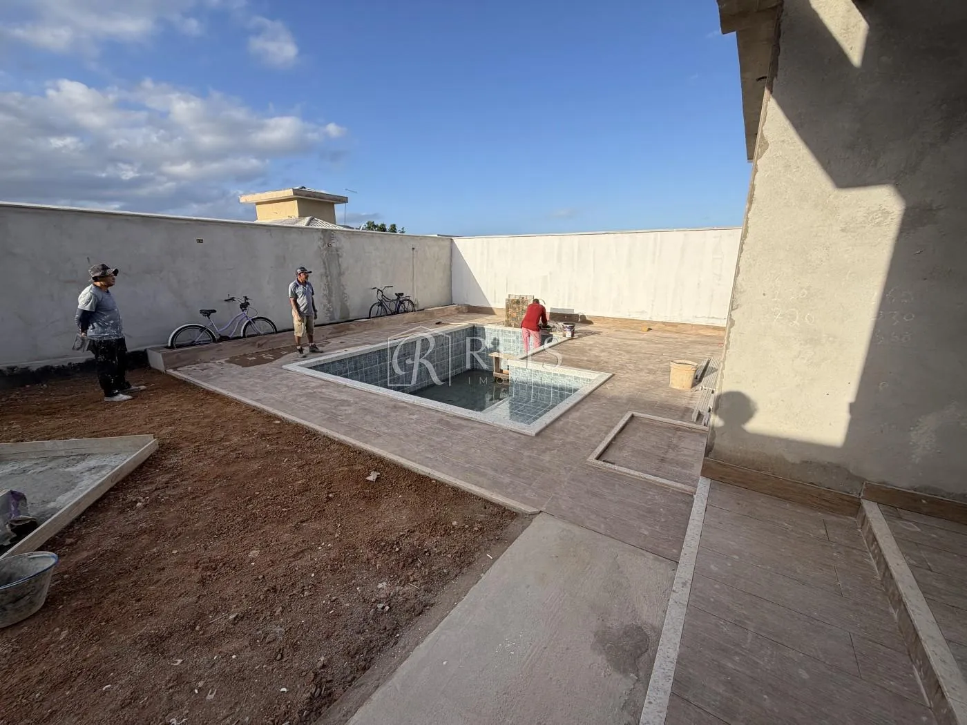 Imagem Casa para Venda em Rio das Ostras, Viverde, 3 dormitórios, 2 suítes, 3 banheiros, 4 vagas