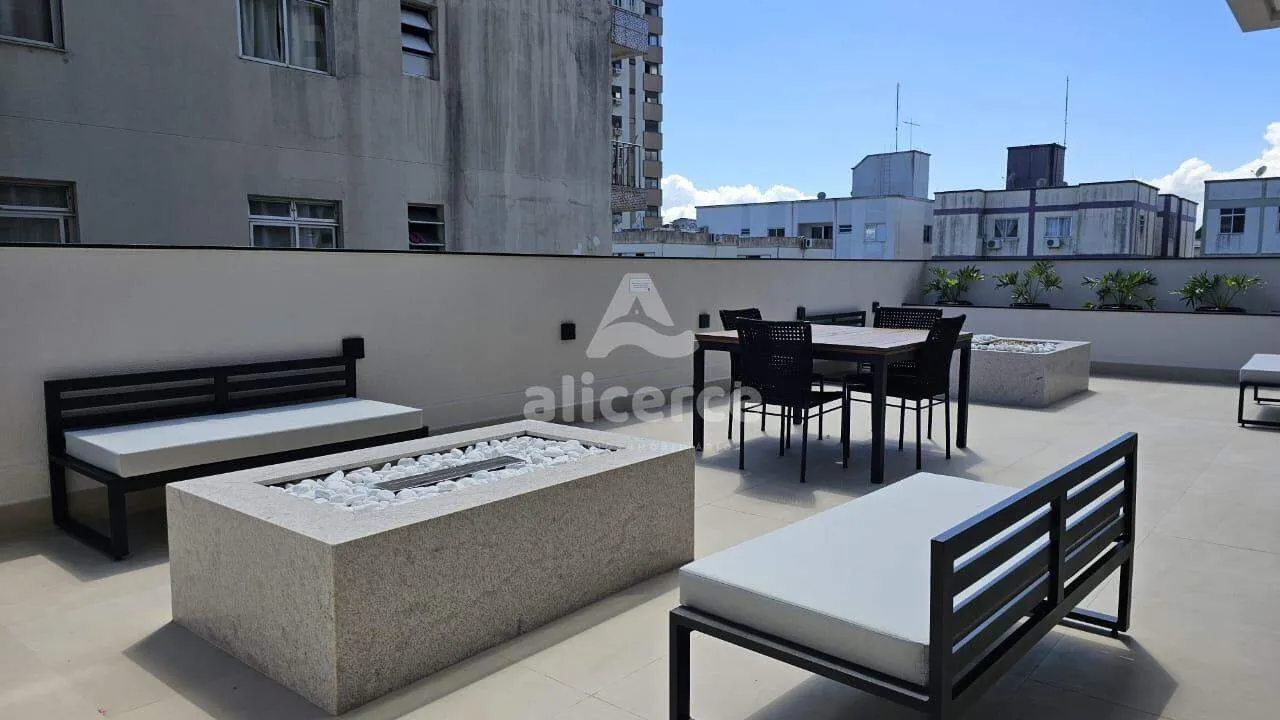 Imagem Cobertura à Venda - 4 Dormitórios I 1 Suíte Master I Terraço com Piscina I 2 Vagas de Garagem - Bairro Nossa Senhora do Rosário, São José/SC