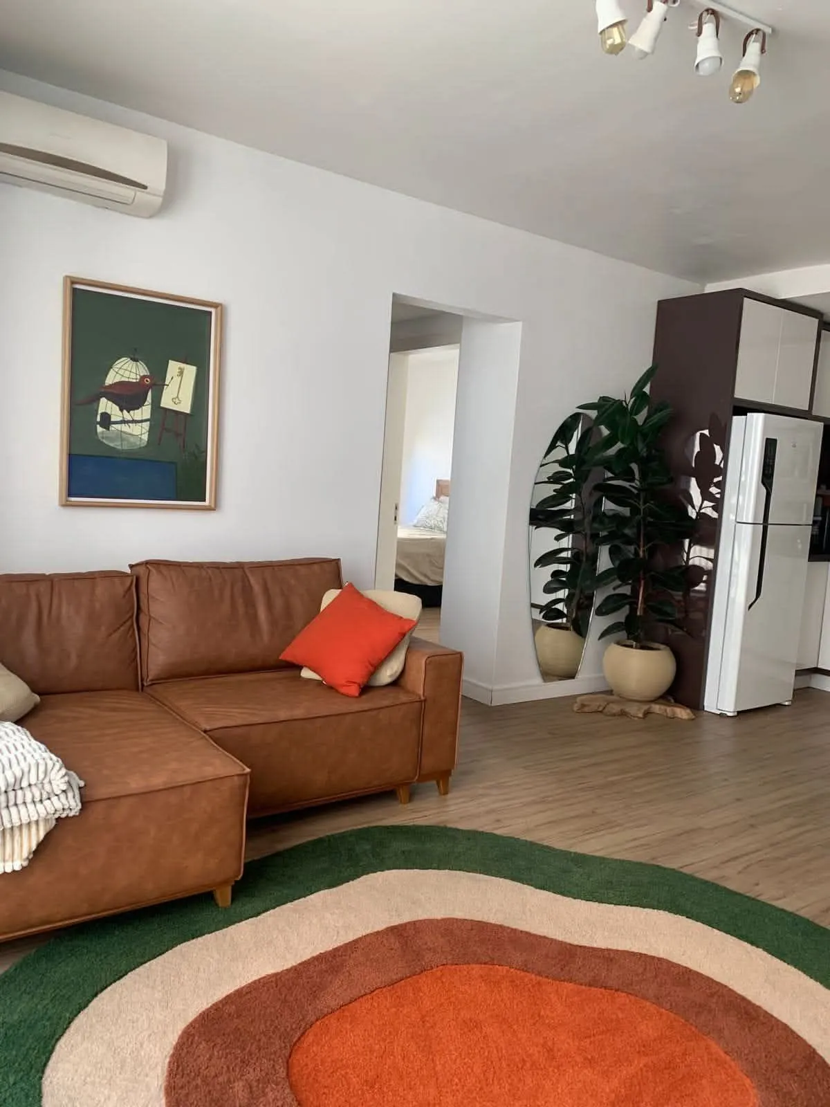 Imagem APARTAMENTO DE 2DORMITÓRIOS COM VAGA DE GARAGEM, EM PRÉDIO COM EXCELENTE PADRÃO CONSTRUTIVO.