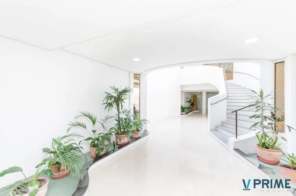 Imagem Vende-se apartamento com 3 quartos (1 suíte), 71 m² privativos e 2 vagas - Partenon