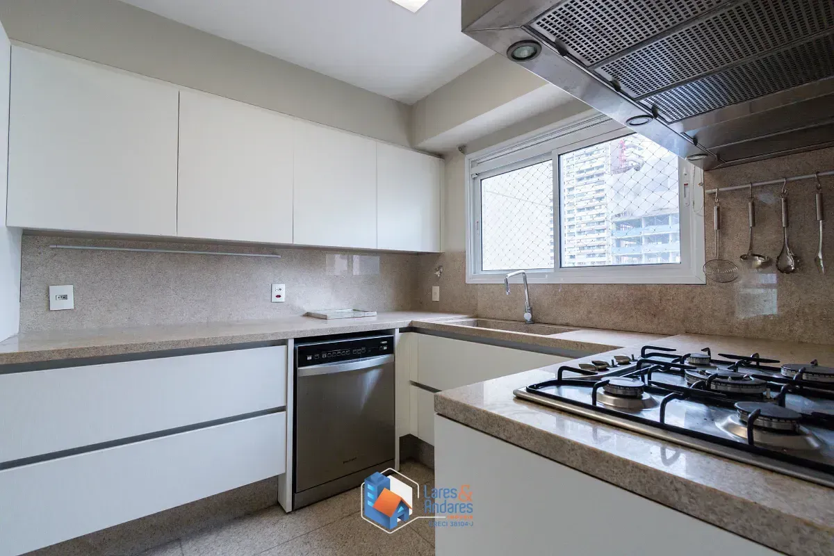 Imagem Apartamento para venda em Indianópolis com 3 quartos, sendo 3 suítes, 204m²