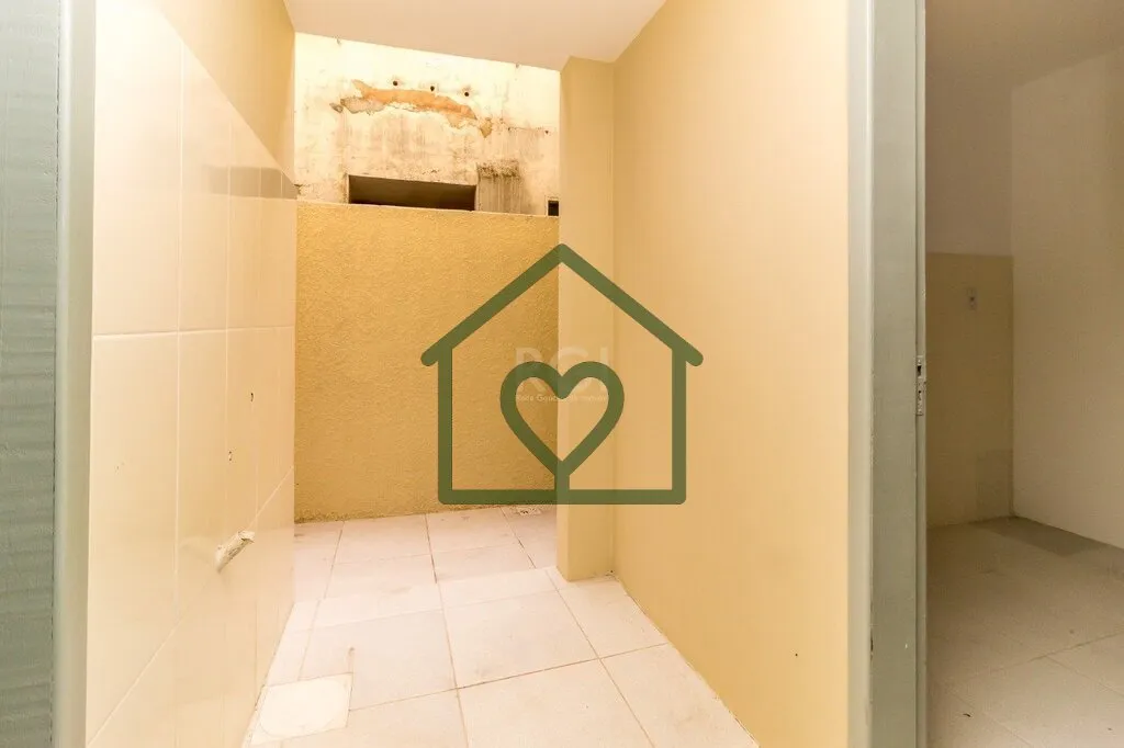 Imagem Apartamento localizado no bairro Jardim Carvalho, com 228m² no térreo. Imóvel com 03 dormitórios...