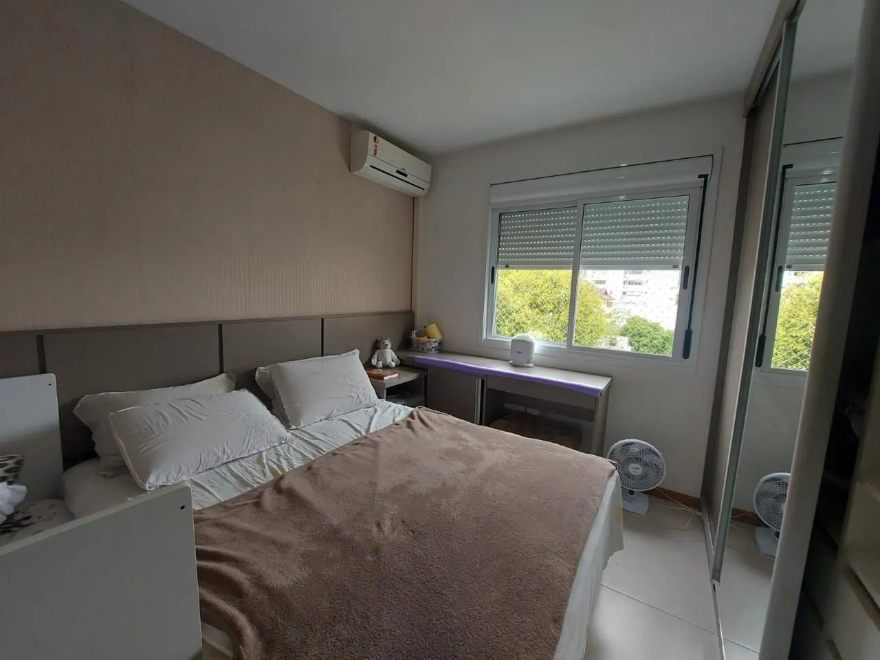 Imagem 2 Dorm c/ Suíte, elevador e 2 Vagas Lado a Lado - 75m2 no Jardim Botânico