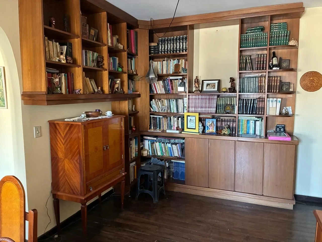 Imagem Apartamento de 3 Dormitórios localizado no bairro Petrópolis