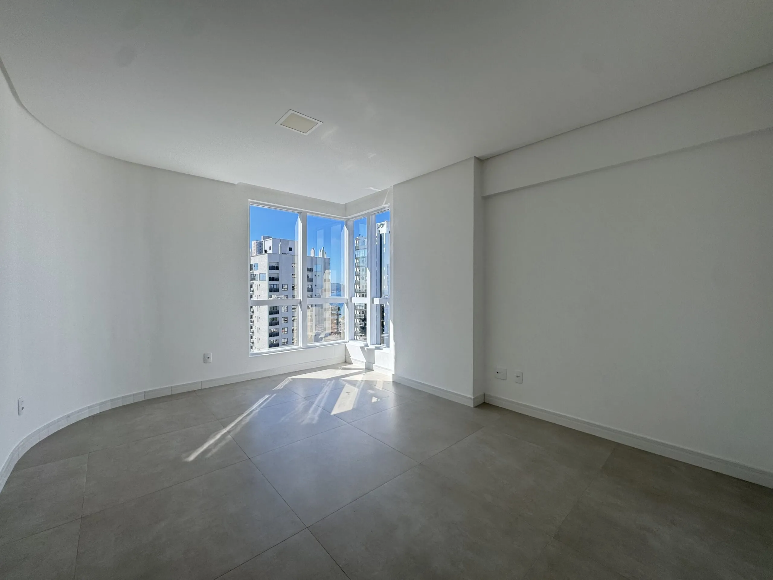 Imagem Apartamento à venda com 128.5m2 por R$ 2.550.000,00