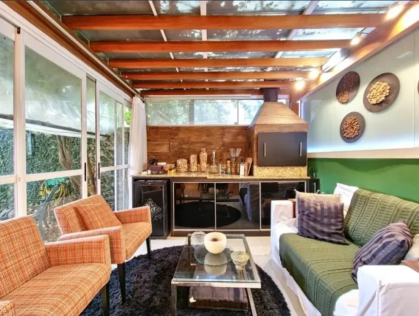 Imagem Casa em condomínio no bairro Teresópolis