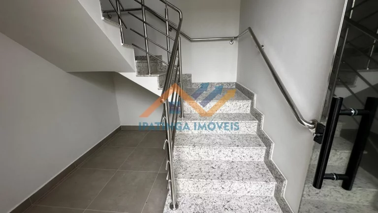 Imagem Casa com 3 quartos e 2 vagas de garagem no Imbaúbas