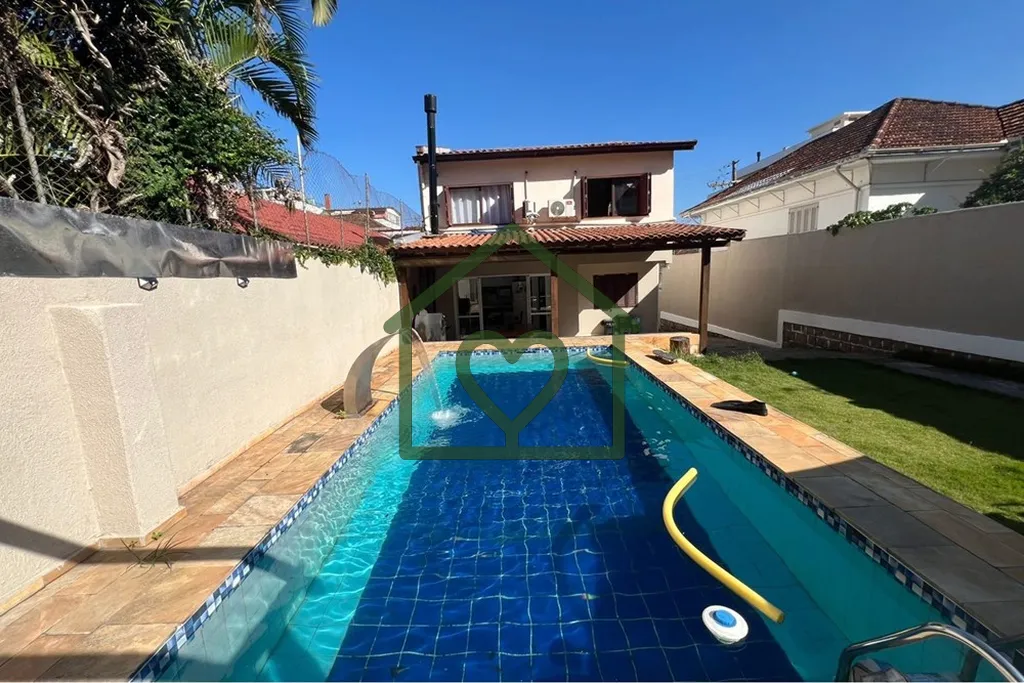 Imagem **Descubra sua Próxima Casa em Petrópolis, Região Sul do Brasil!**

Se você está à procura de ...