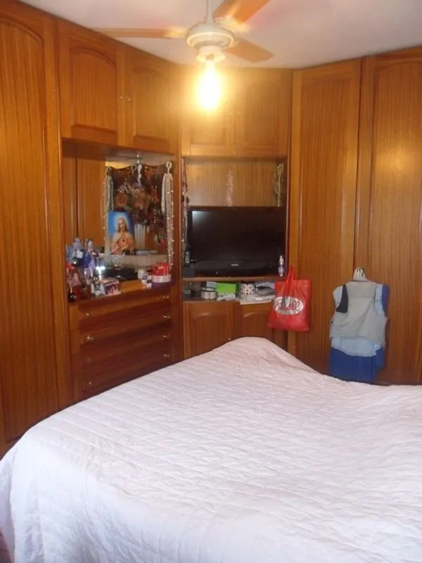 Imagem Apartamento para Venda - 65.77m², 2 dormitórios, 1 vaga - Cristal