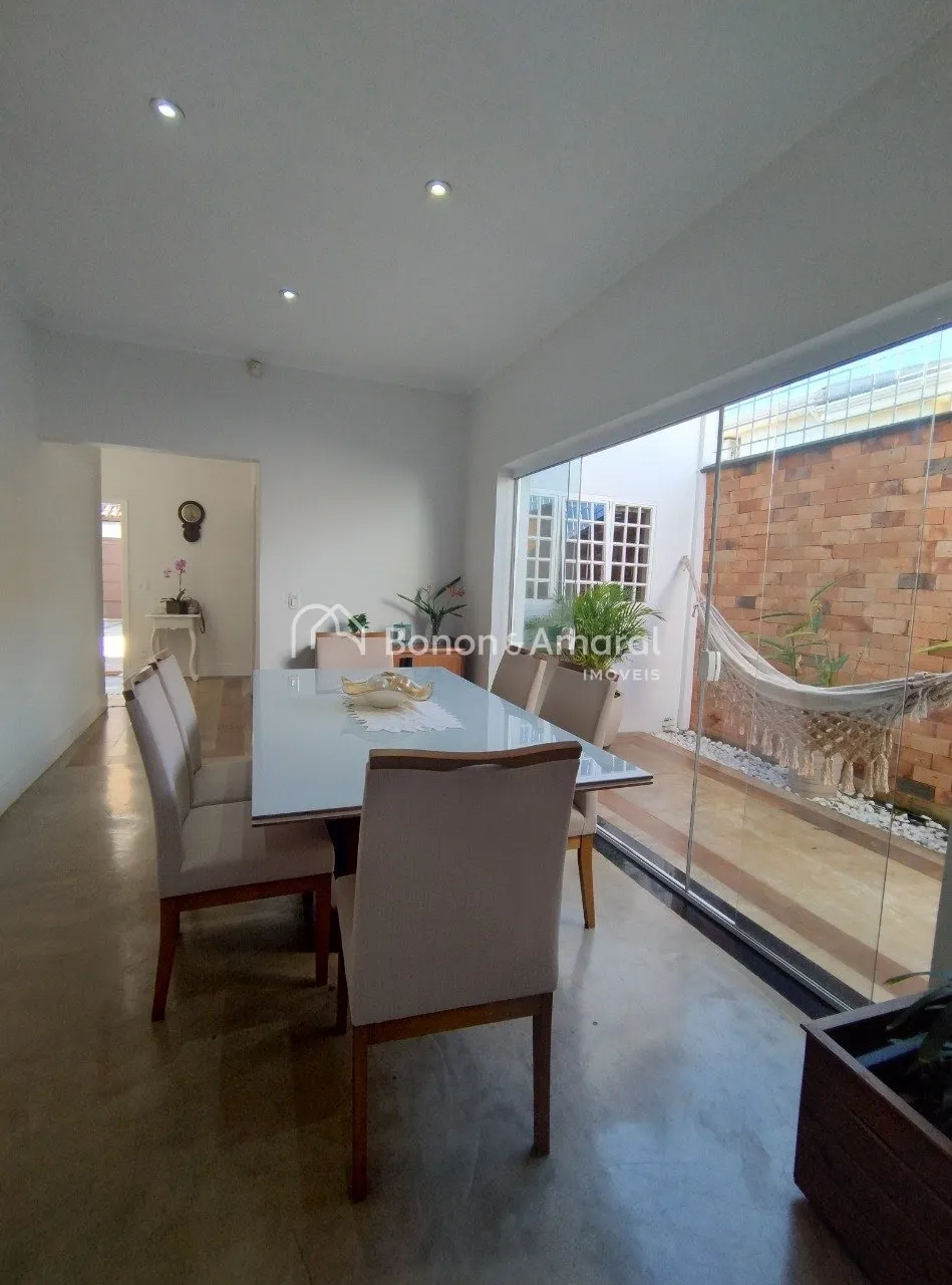 Imagem Casa à Venda | Excelente Localização | Completa e Sofisticada
