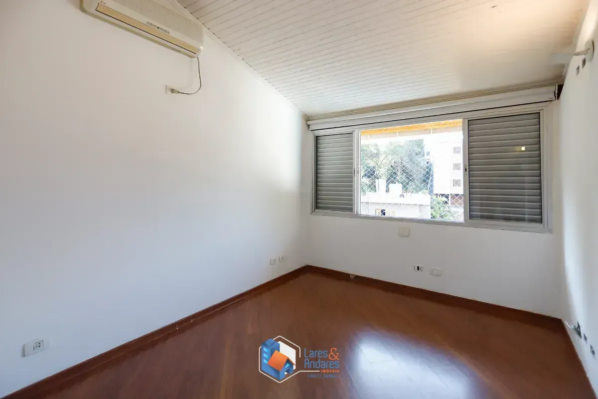 Imagem Casa para venda em Sumaré com 3 quartos, sendo 1 suíte, 359m²