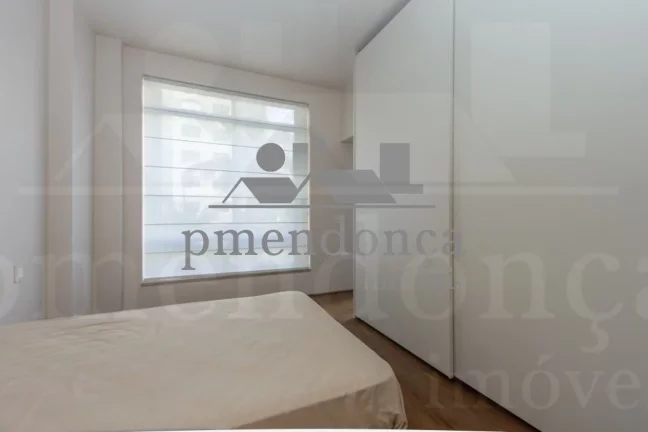 Imagem Apartamento reformado na Rua Sabará com 107m², 2 suítes e 1 vaga.