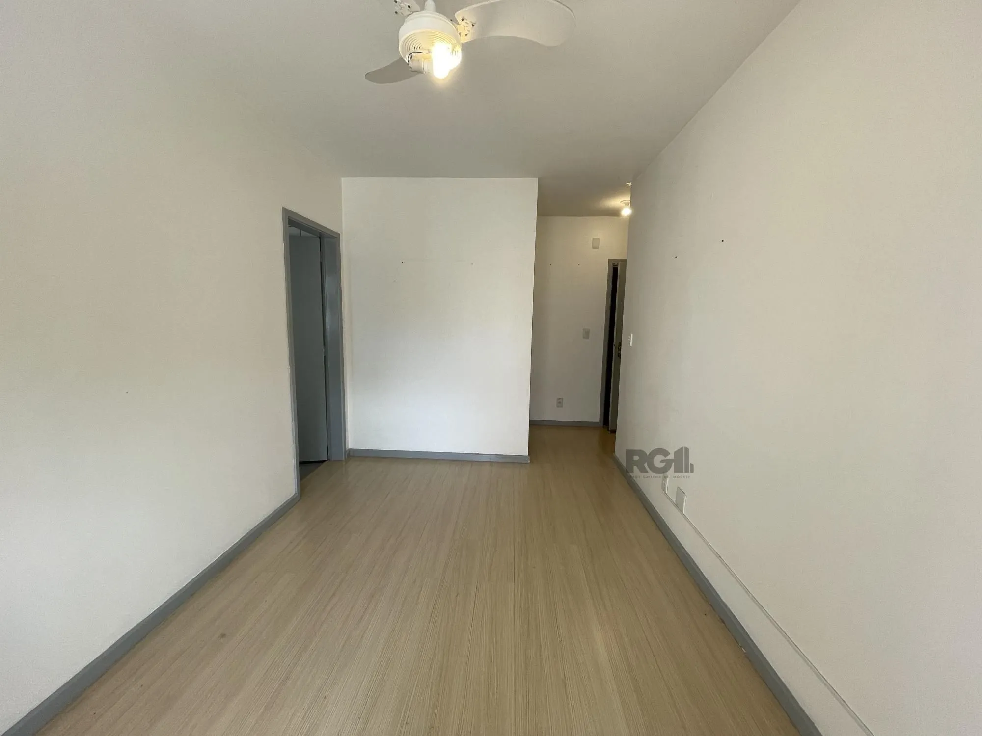 Imagem Apartamento para Venda - 52m², 1 dormitório, 1 vaga - Passo da Areia