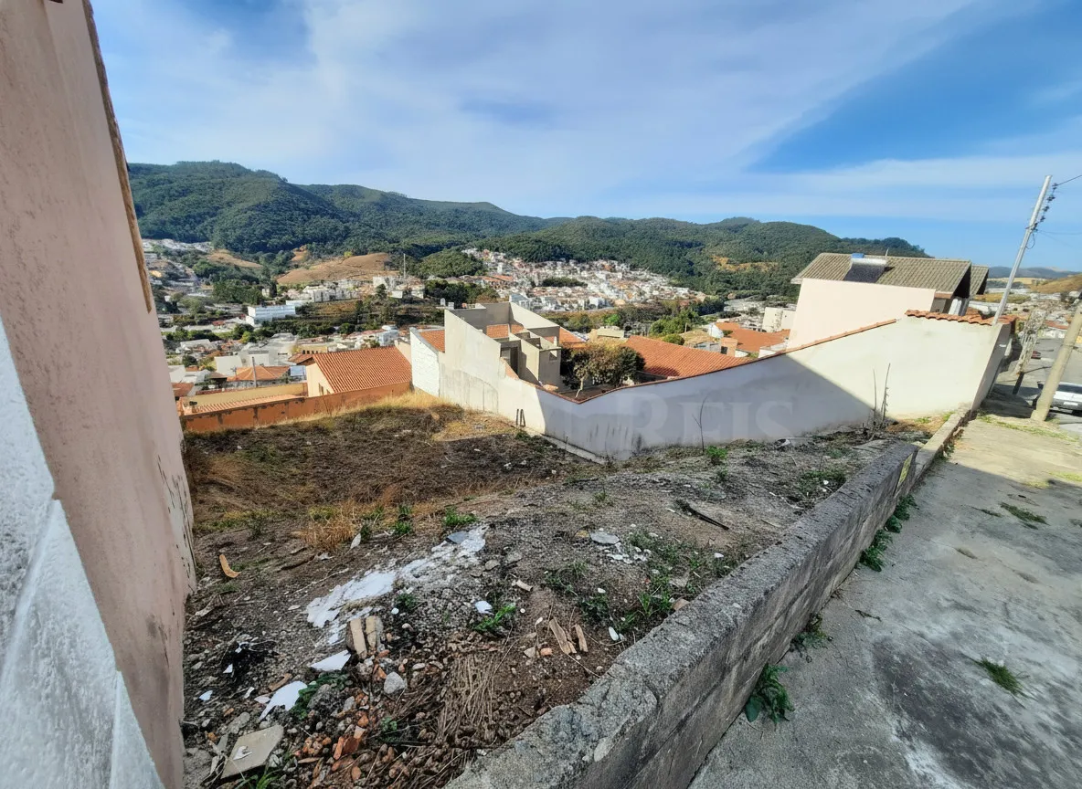 Imagem Terreno 420 m² à venda em Monte Verde, Poços de Caldas