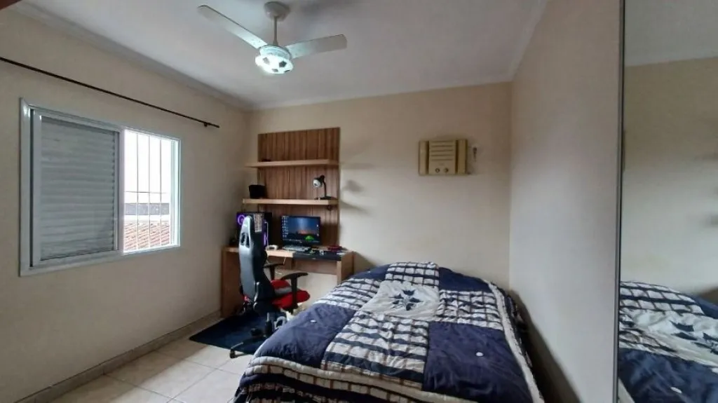 Imagem CASA COM 120,00 m² - GUILHERMINA - PRAIA GRANDE SP