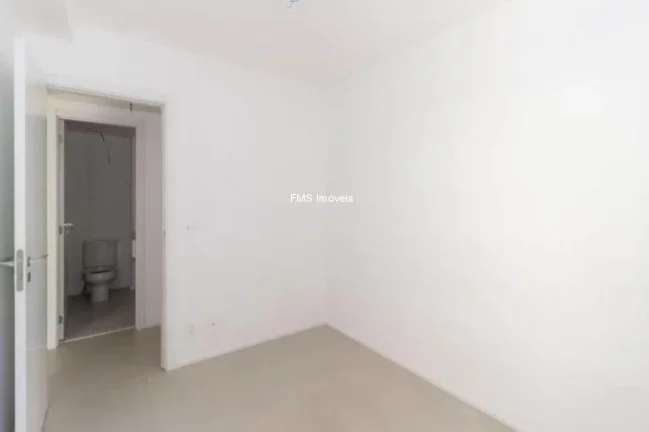 Imagem Apartamento à venda no Jardim Paulista, São Paulo-SP: 2 quartos, 1 suíte, sala, 2 banheiros, 1 vaga - 70m² de área!