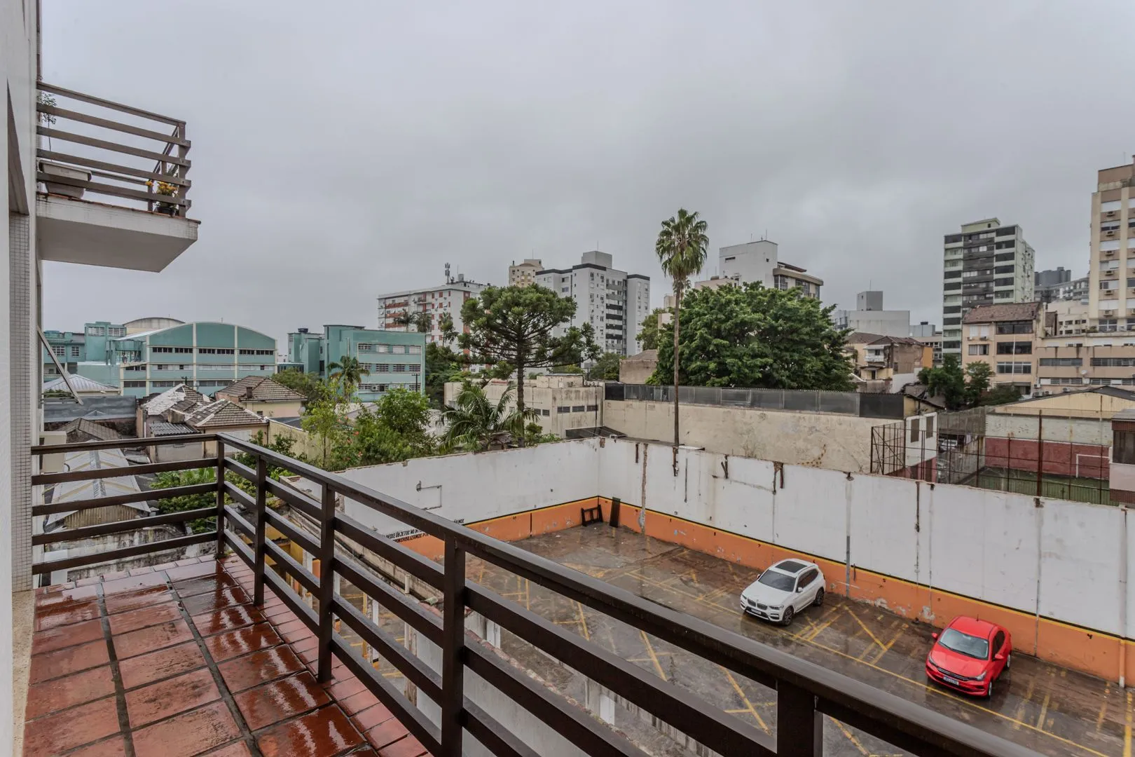 Imagem Apartamento no bairro Floresta de 3 dormitórios e vaga DESOCUPADO