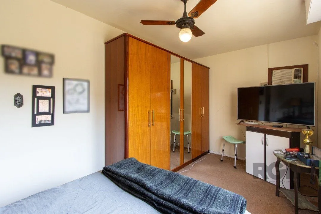 Imagem Casa em condomínio aberto, 3 quartos, edicula com 1 quarto - Bairro Santa Tereza