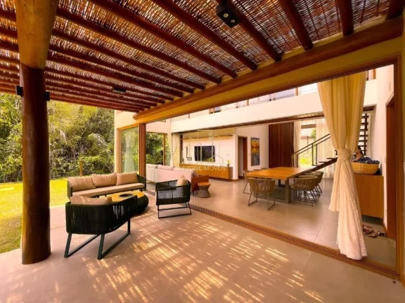 Imagem Casa alto luxo com quatro suíte espaço gourmet piscina a venda em Praia do Forte