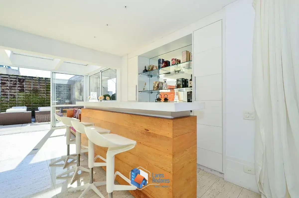 Imagem Triplex para venda em Morumbi com 3 quartos, sendo 3 suítes, 370.59m²