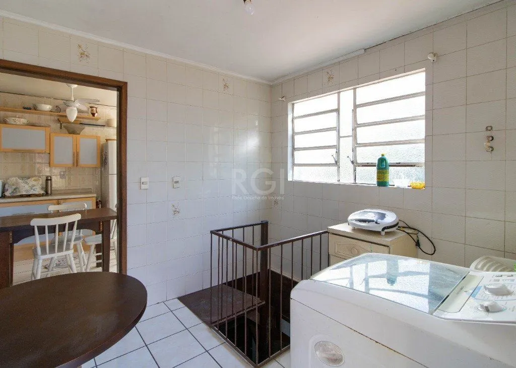 Imagem Casa Sobrado no bairro Cristo Redentor em Porto Alegre