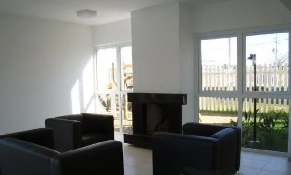 Imagem Casa para Venda - 200m², 3 dormitórios, 2 vagas - Centro