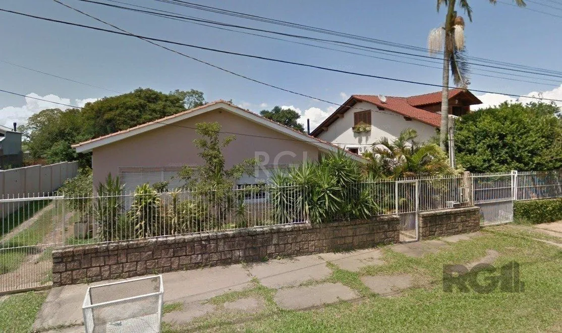 Imagem Casa em Belém Novo grande com 3 quartos, escritório