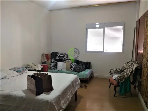 Imagem Apartamento clássico no Gonzaga em Santos com vista lateral para o mar!