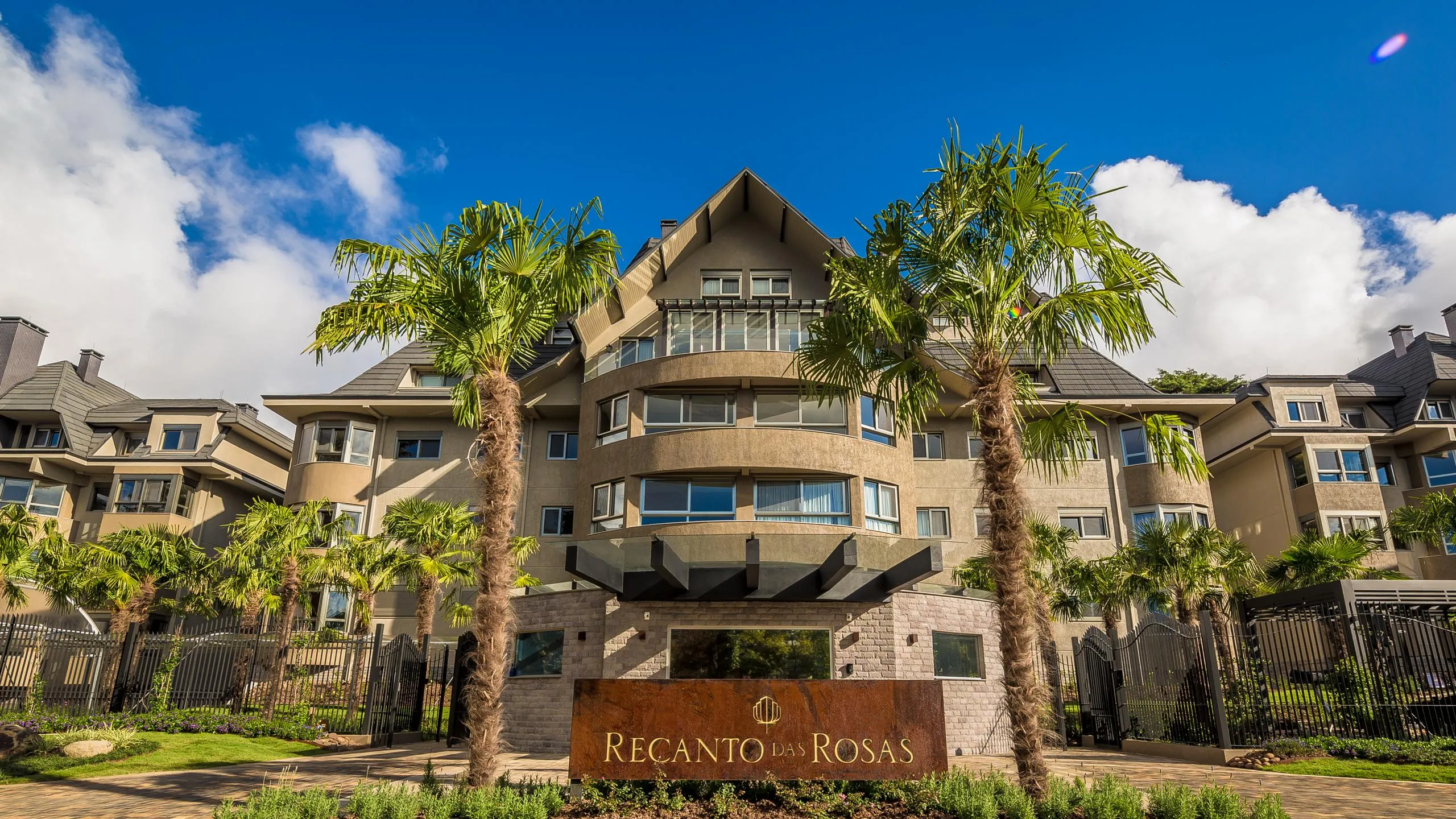Foto do imóvel Apartamento à venda em Gramado, Centro, com 3 quartos, 179.04m2