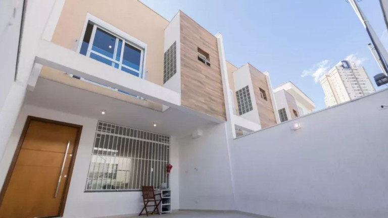 Imagem Sobrado com 3 Quartos à Venda,  em Vila Firmiano Pinto - São Paulo