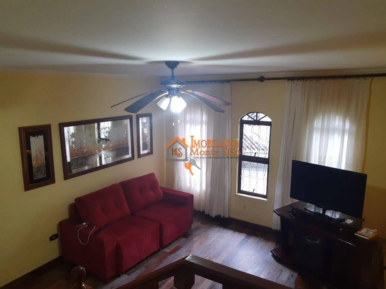 Imagem Sobrado com 3 dormitórios à venda por R$ 649.000,00 - Vila Carmela I - Guarulhos/SP