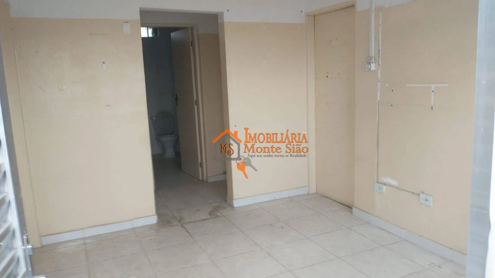Imagem Terreno à venda, 400 m² por R$ 500.000,00 - Cidade Soberana - Guarulhos/SP