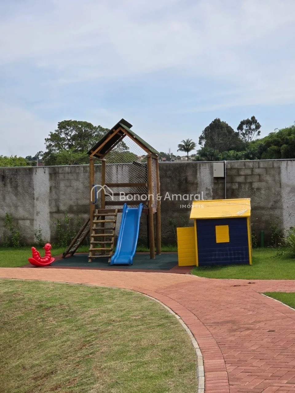 Imagem Casa com 2 quartos e lazer completo em condomínio de Betel