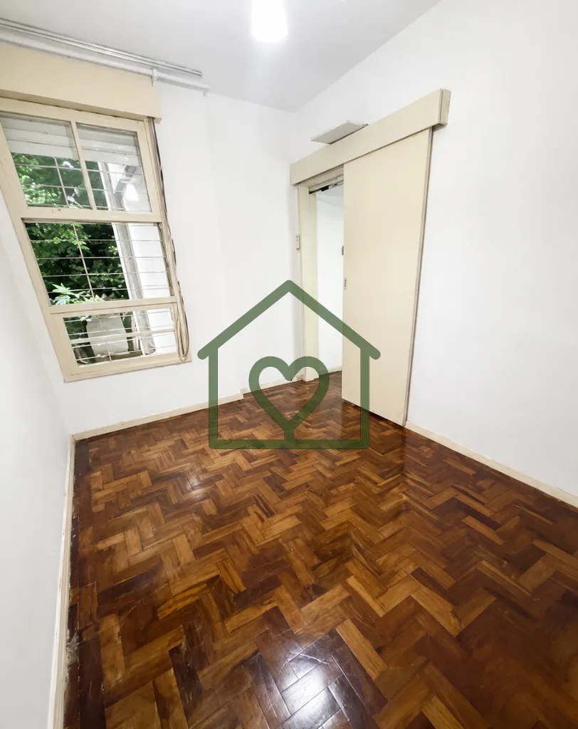 Imagem Apartamento desocupado e reformado no condomínio Zeferino Dias. 
Localizado no segundo andar, com a...