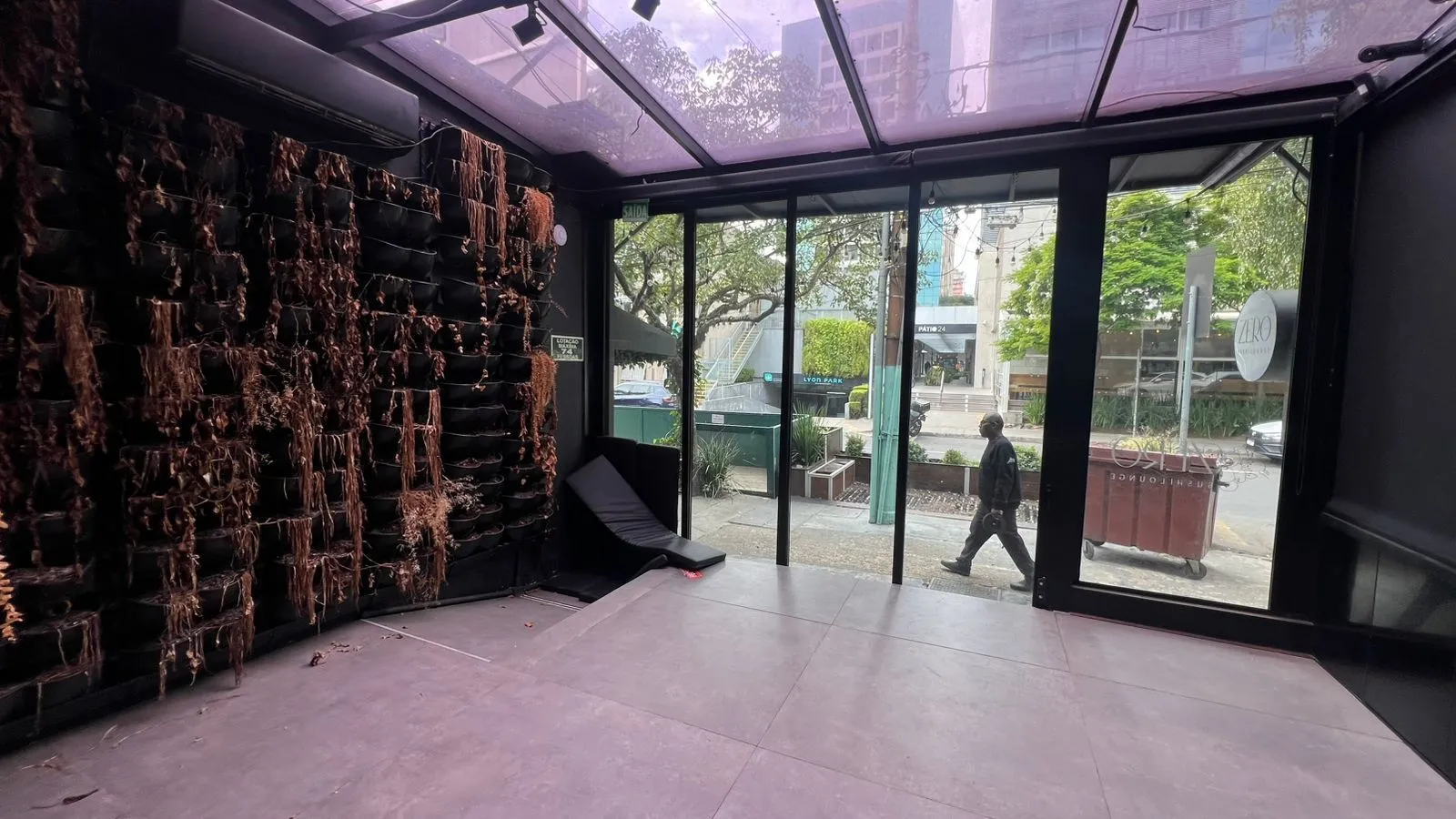 Imagem Loja com 90m², localizada no bairro Auxiliadora em Porto Alegre/RS.