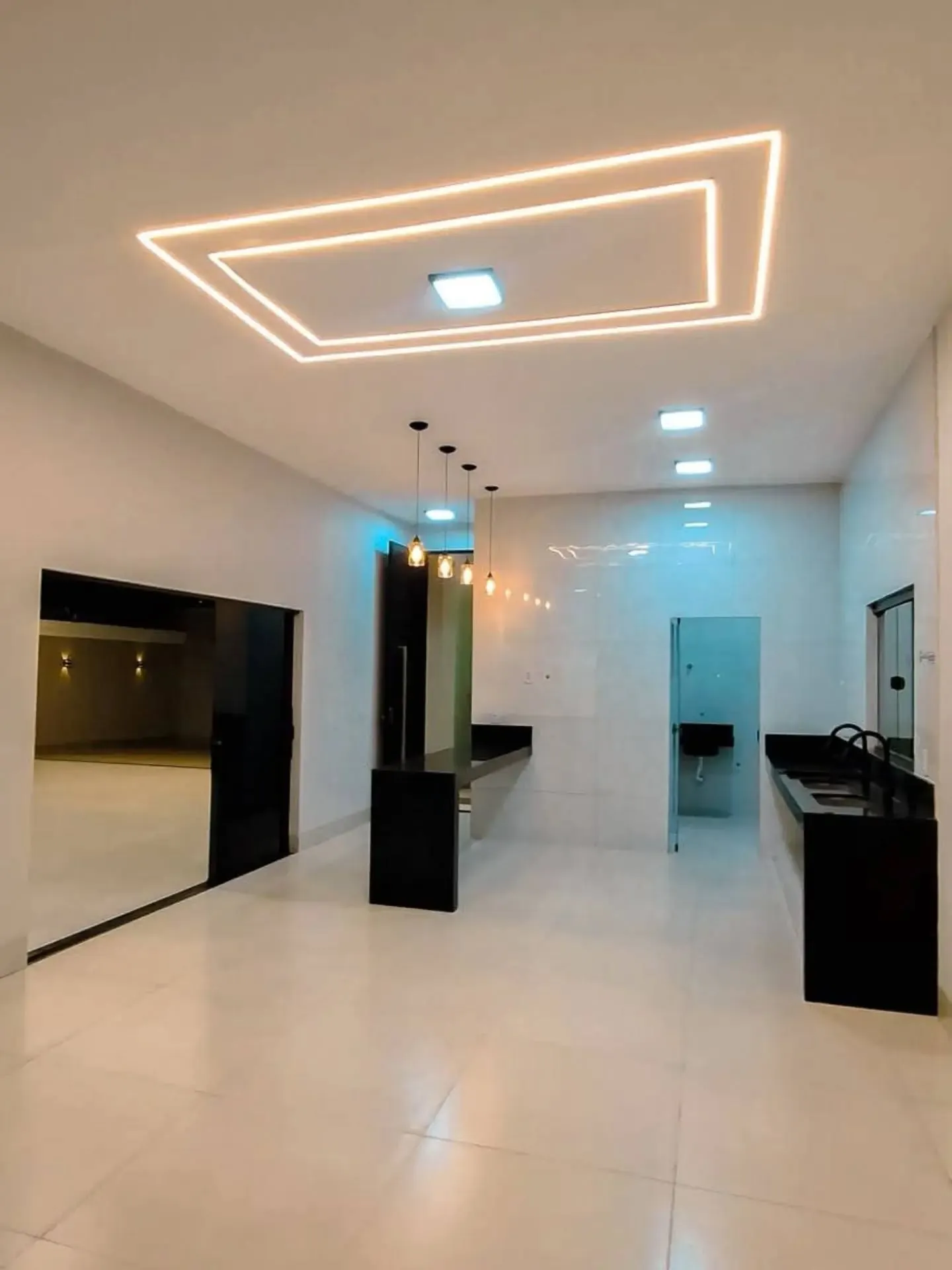 Imagem Casa 3 Suites Sozinha No Lote Na Vila Brasilia Possibilidade De Zero De Entrada
