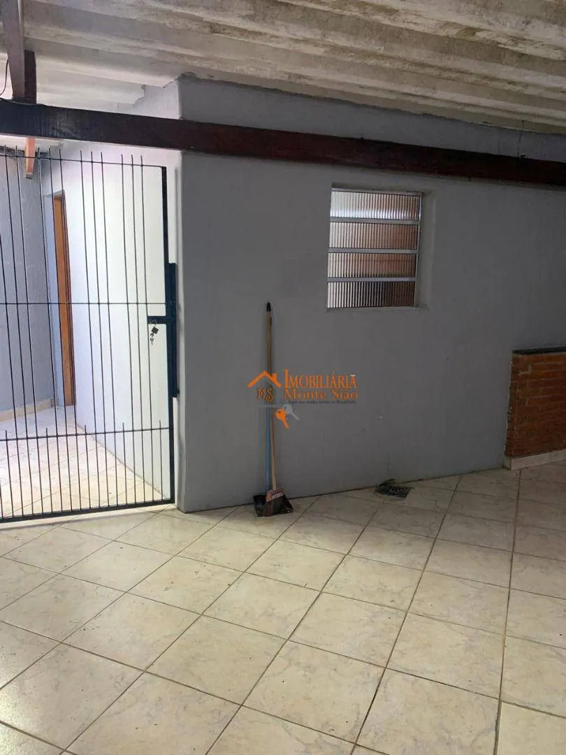 Imagem Casa com 3 dormitórios, 269 m² - venda por R$ 725.000,00 ou aluguel por R$ 4.194,00/mês - Jardim Presidente Dutra - Guarulhos/SP