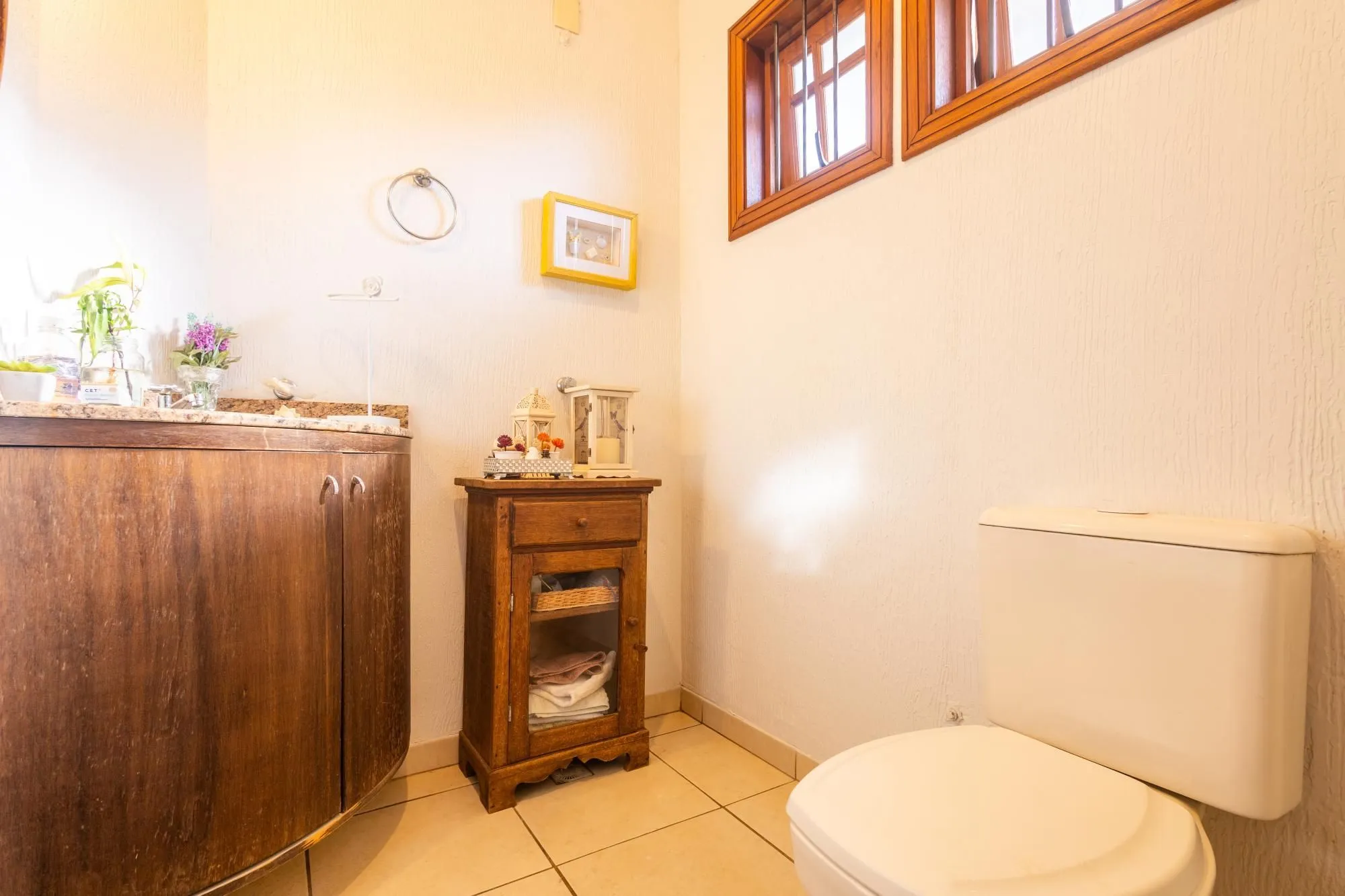 Imagem Excelente casa com 214m² privativos na Rua Dona Paulina - Bairro Tristeza!