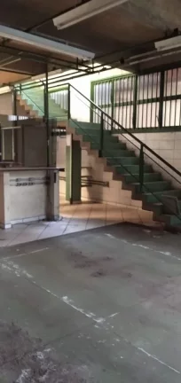 Imagem Excelente Imóvel com área total construída de 853,00 mt2, sendo dividido em:* Amplo salão térre...