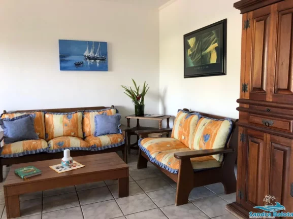 Imagem Apartamento com 2 dormitórios na Praia das Toninhas