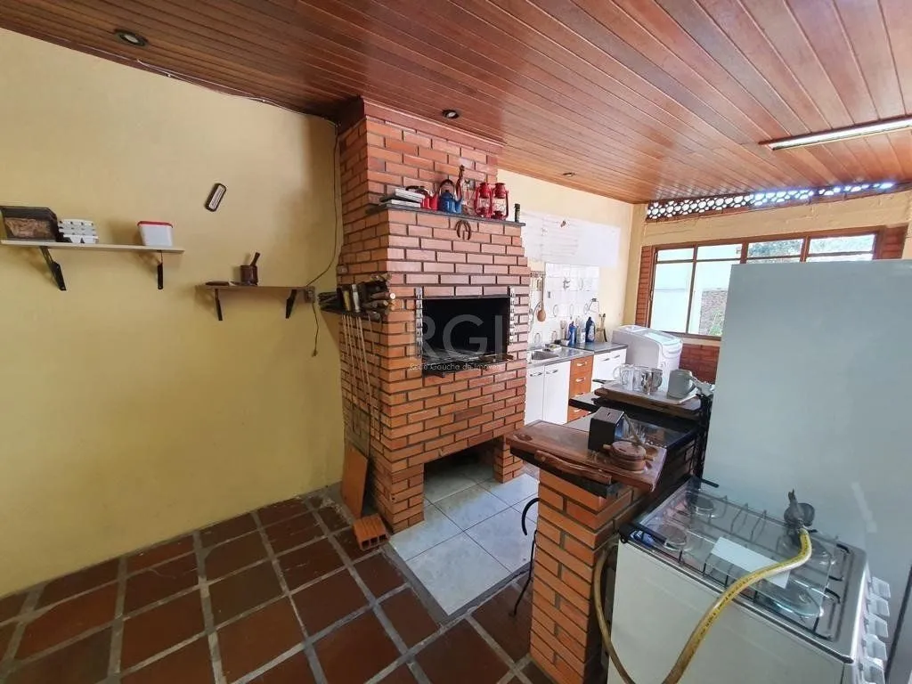 Imagem Casa para Venda - 250m², 4 dormitórios, sendo 1 suites, 4 vagas - Centro