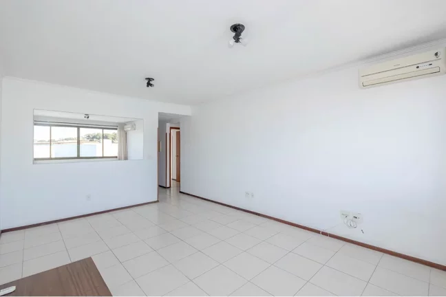 Imagem Apartamento para venda no bairro Medianeira em Porto Alegre